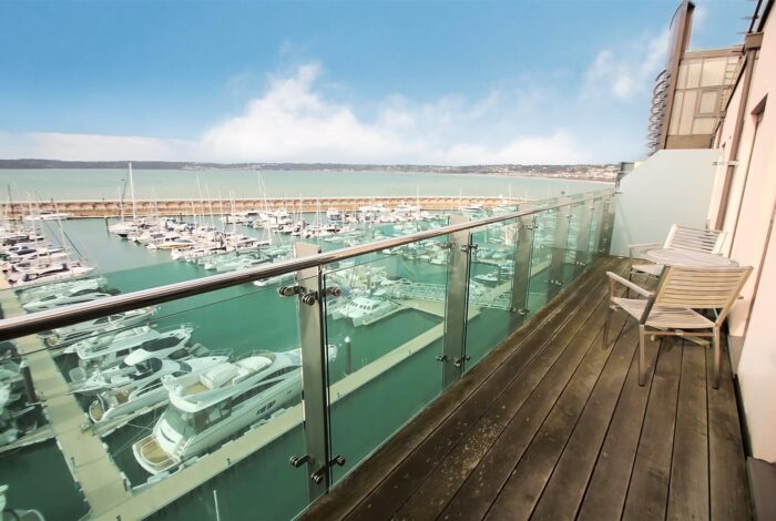 REN032, St Helier