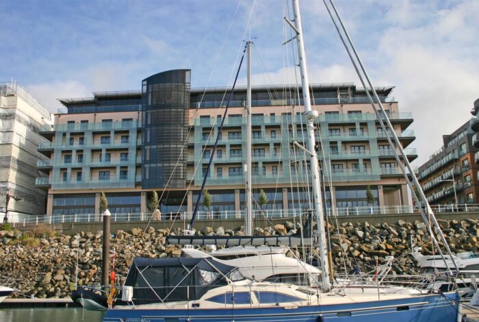 REN060, St Helier