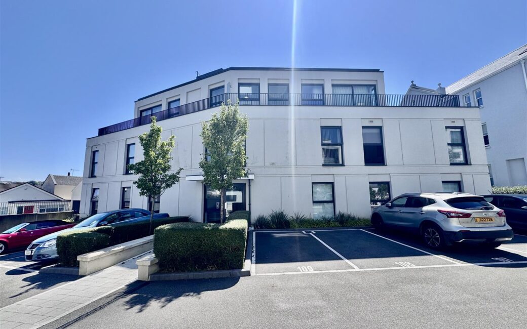 REN011, St Helier