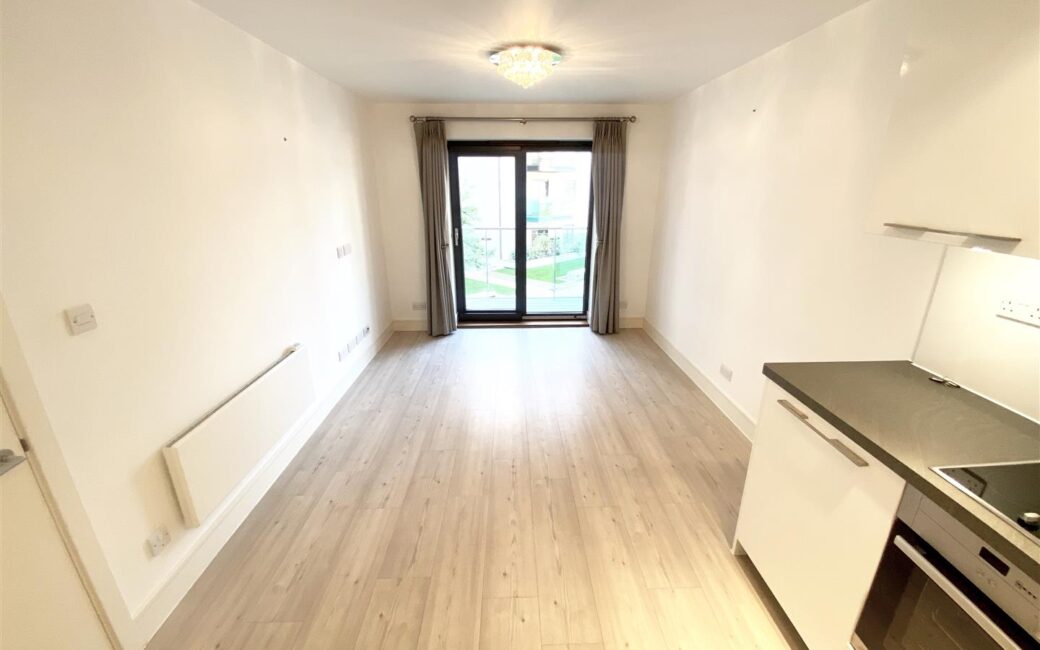 REN012, St Helier