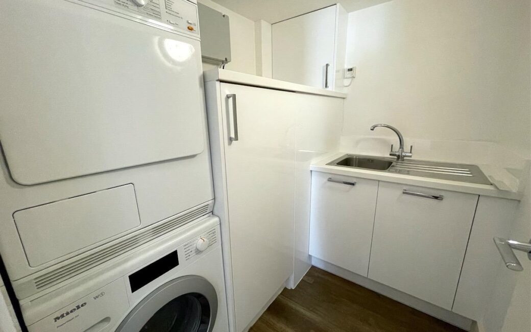 REN011, Portelet Bay