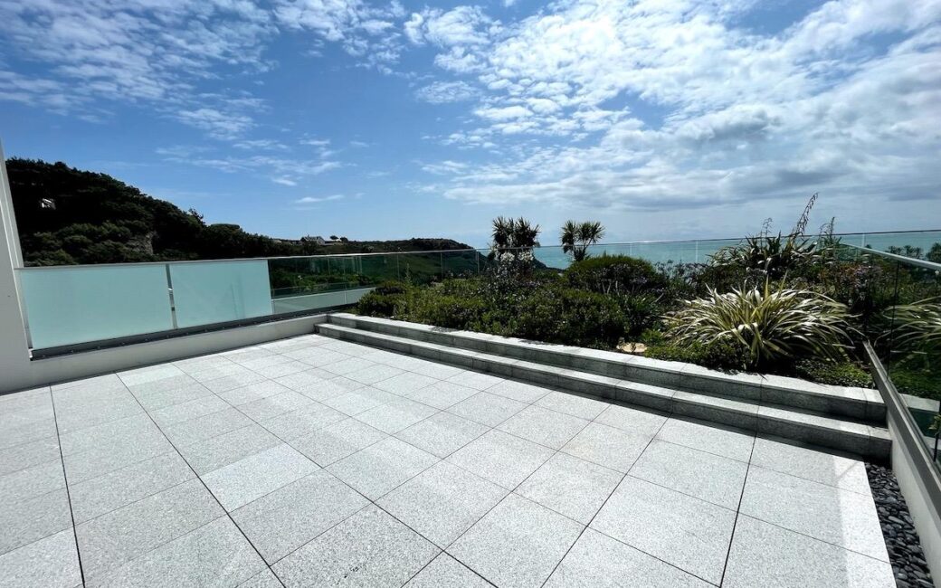 REN011, Portelet Bay