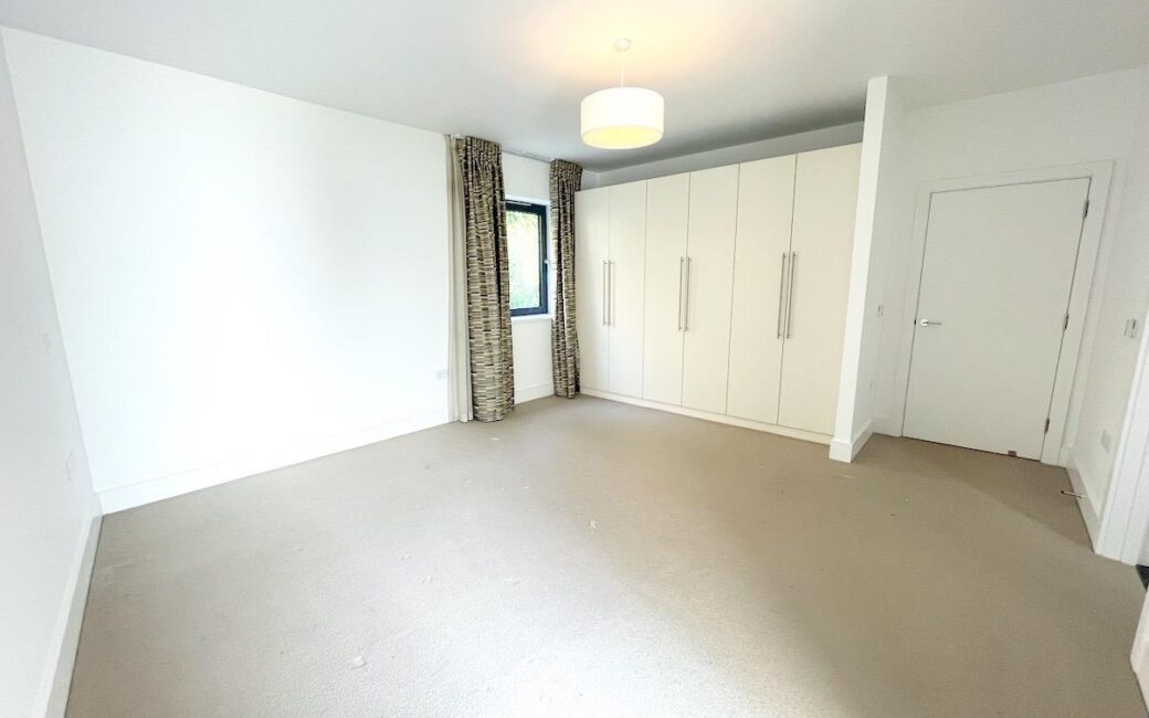 REN011, Portelet Bay