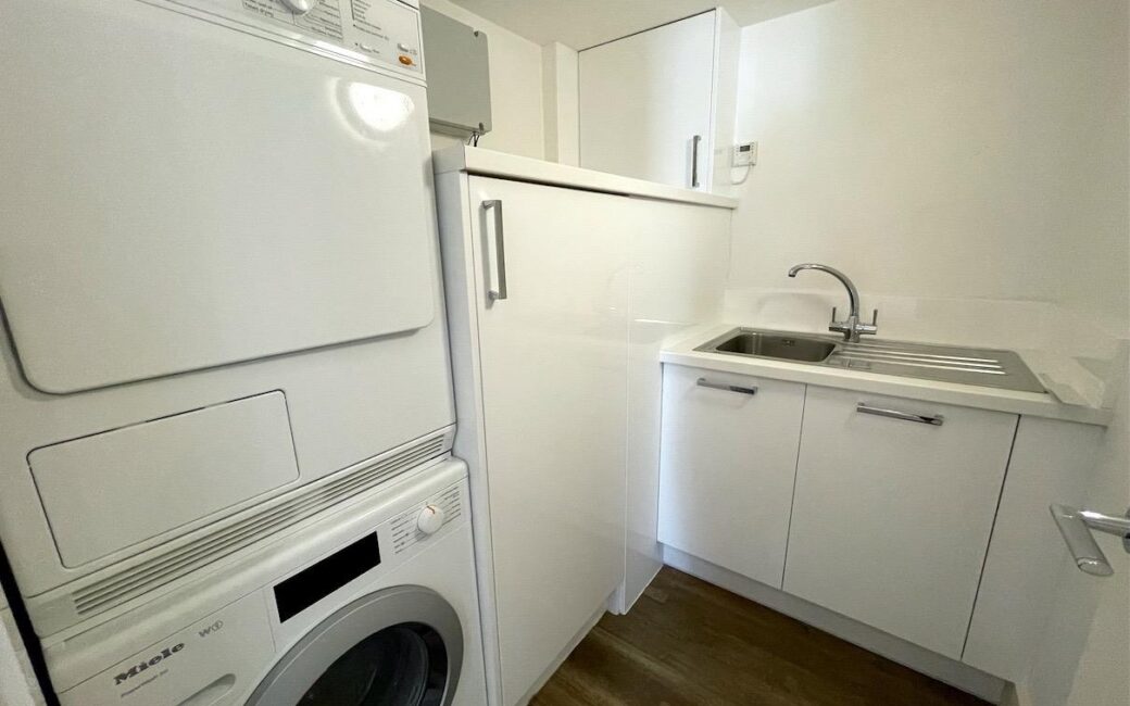 REN011, Portelet Bay