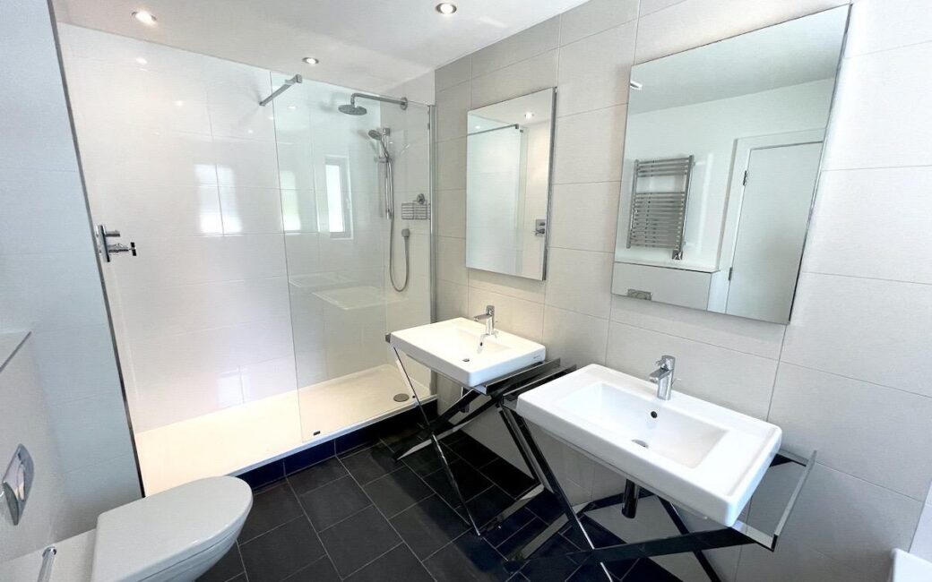 REN011, Portelet Bay