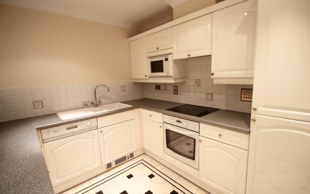 REN020, St. Johns Road