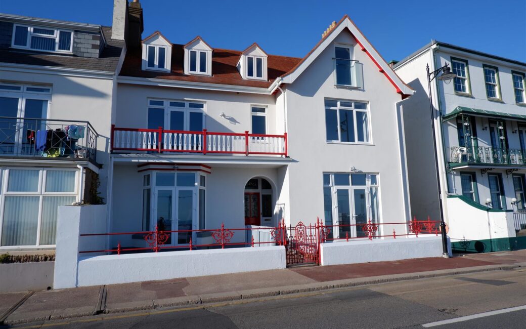 REN046, St Helier