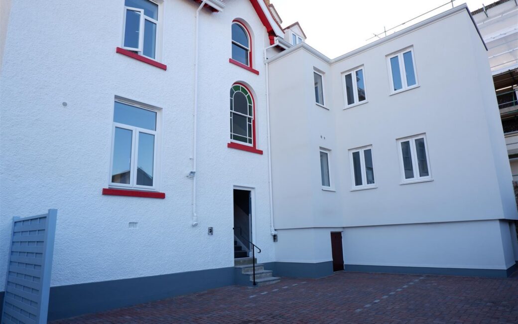 REN046, St Helier