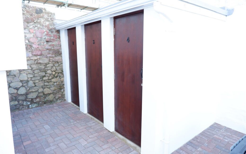 REN046, St Helier