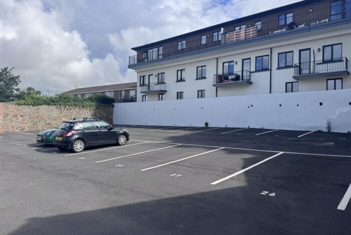 REN075, St Helier