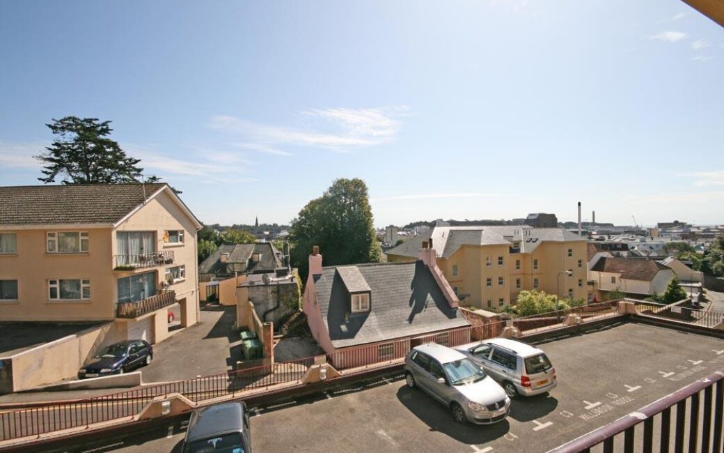 REN031, Old St Johns Road