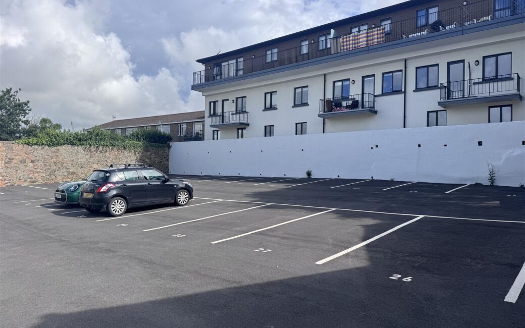 REN075, St Helier