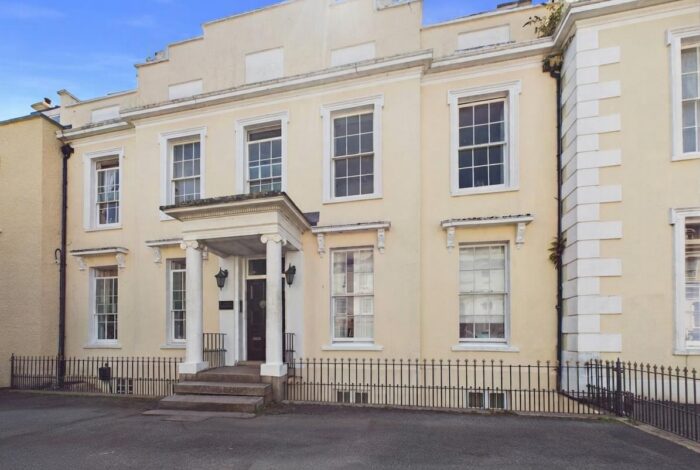 REN016, St Helier