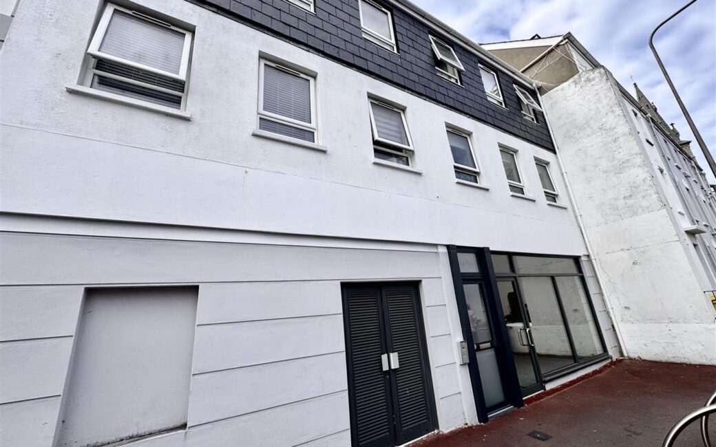 REN010, St Helier